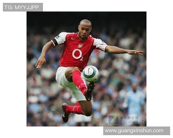 掌握技巧与战术提升球技的全面指南如何踢好足球的秘诀与训练方法 掌握技巧与战术提升球技的全面指南如何踢好足球的秘诀与训练方法